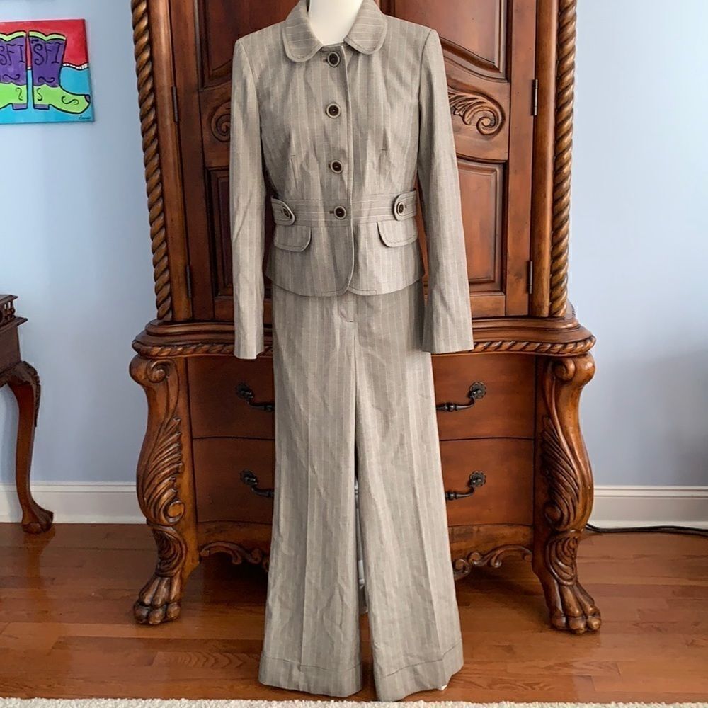Loft 2 piece pant suit- size 2 and 4
